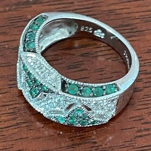 Genuine emerald ring set in .925 sterling silver